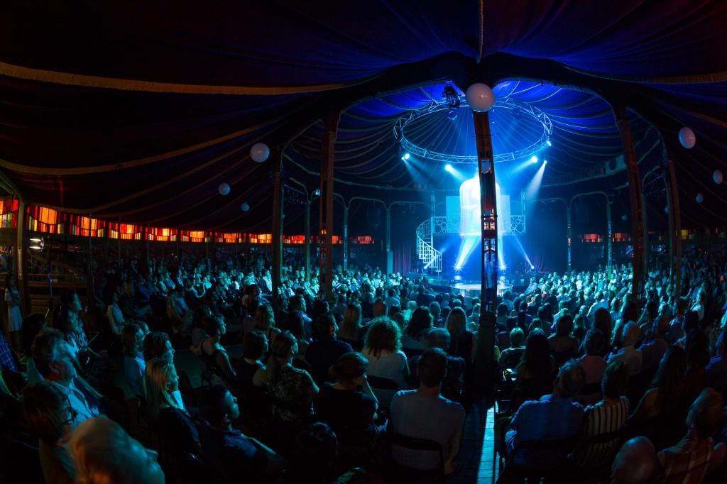 Alice Spiegeltent credit Andre Castellucci36