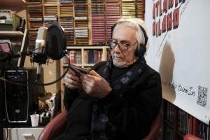 Enrico Intra sceglie un brano dal suo ultimo CD del 2022 Brontolo